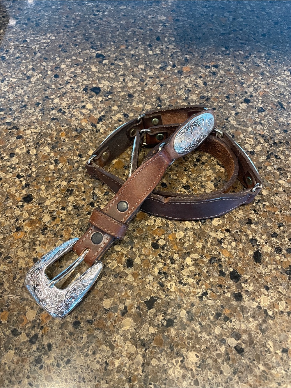 Justin Boots Belt Leather Western Concho Southwest Cowboy Belt Size 28